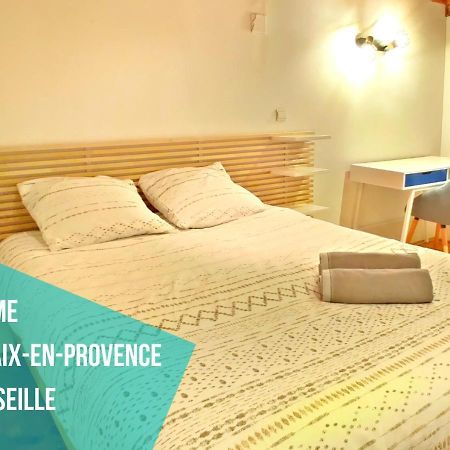 Entre Aix Et Marseille - Petite Maison A Auriol Buitenkant foto